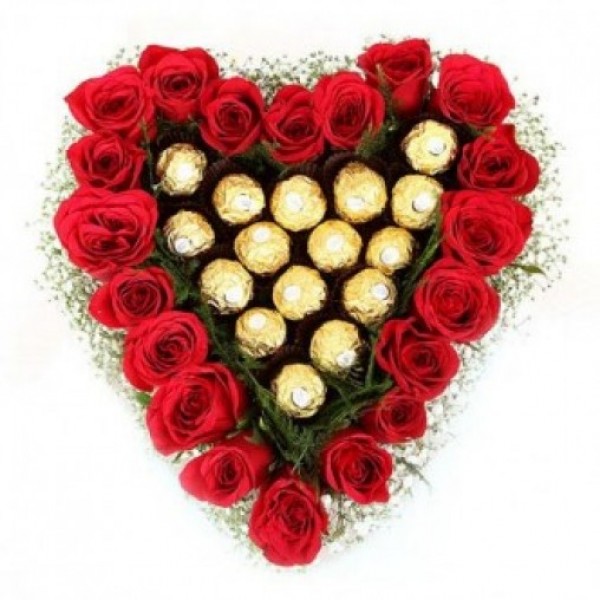 Luxury Heart Rose & Ferrero Rocher Arrangement