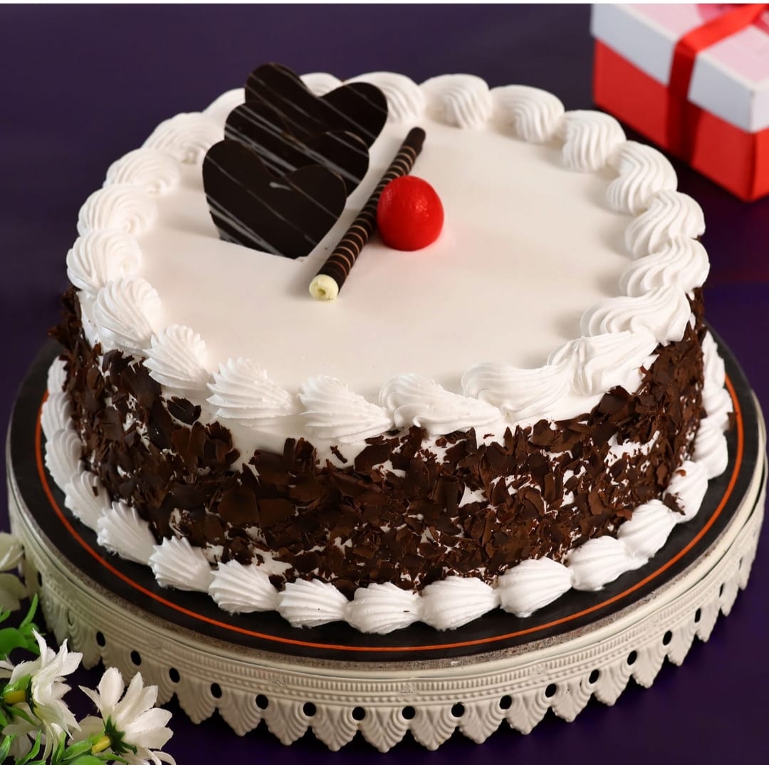 Black Forest Cake (1 Pound)