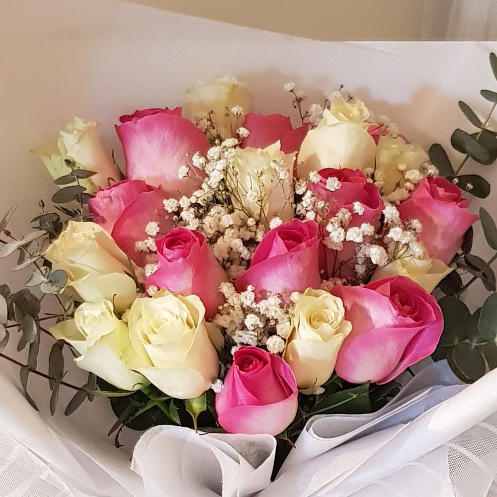 20 Pink & White Roses Bouquet 🌸🌹